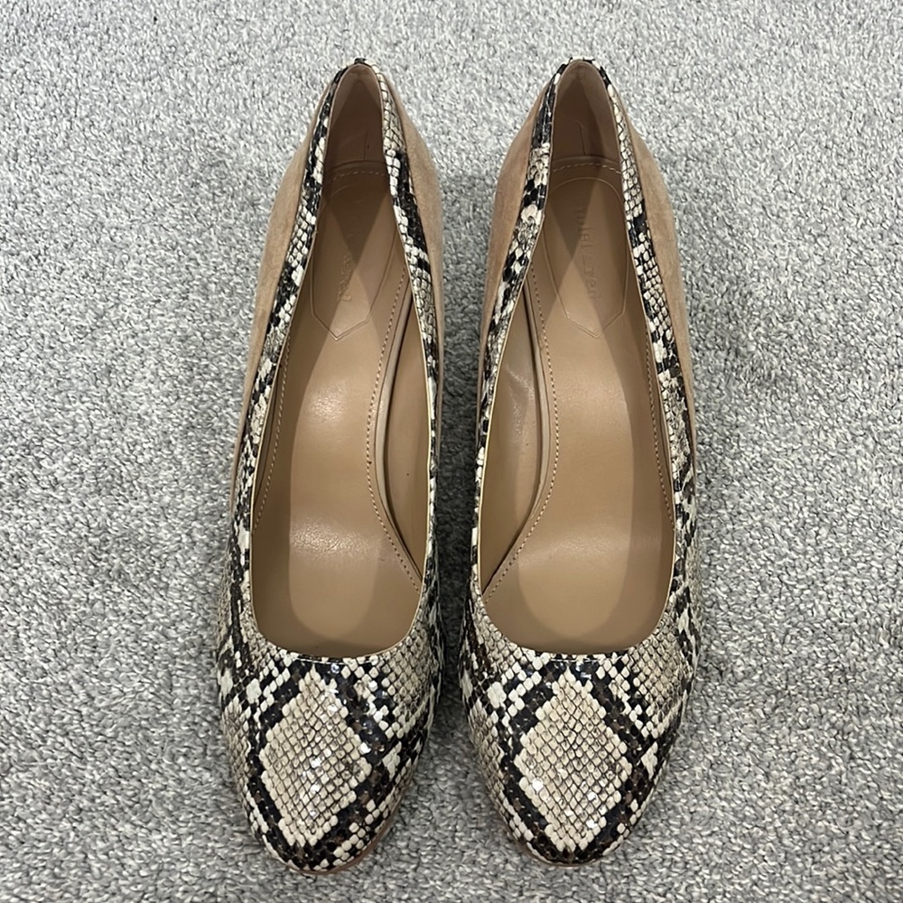 Beige Snake-Print Wedge Pumps - Picture 2 of 11